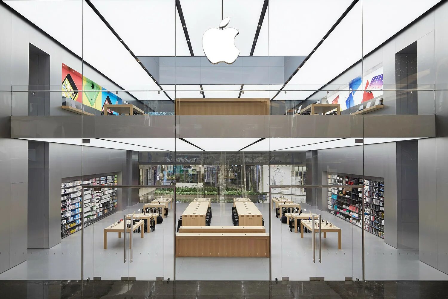 Apple turkey. Apple Store stambul. Эпл стор в Турции. Apple Store 2022. Apple Store Турция.