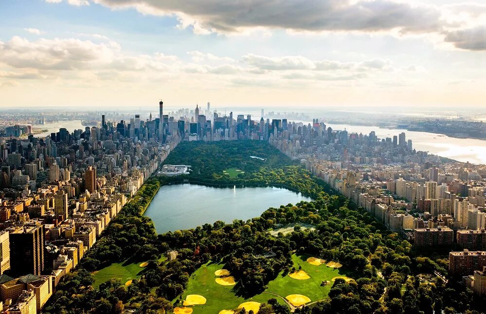 Ты с высоты красоты. Центральный парк Нью-Йорк. Центральный парк Нью-Йорк с высоты птичьего полета. Нью-Йорк Манхэттен Центральный парк. Нью-Йорк Манхэттен с высоты птичьего полета.