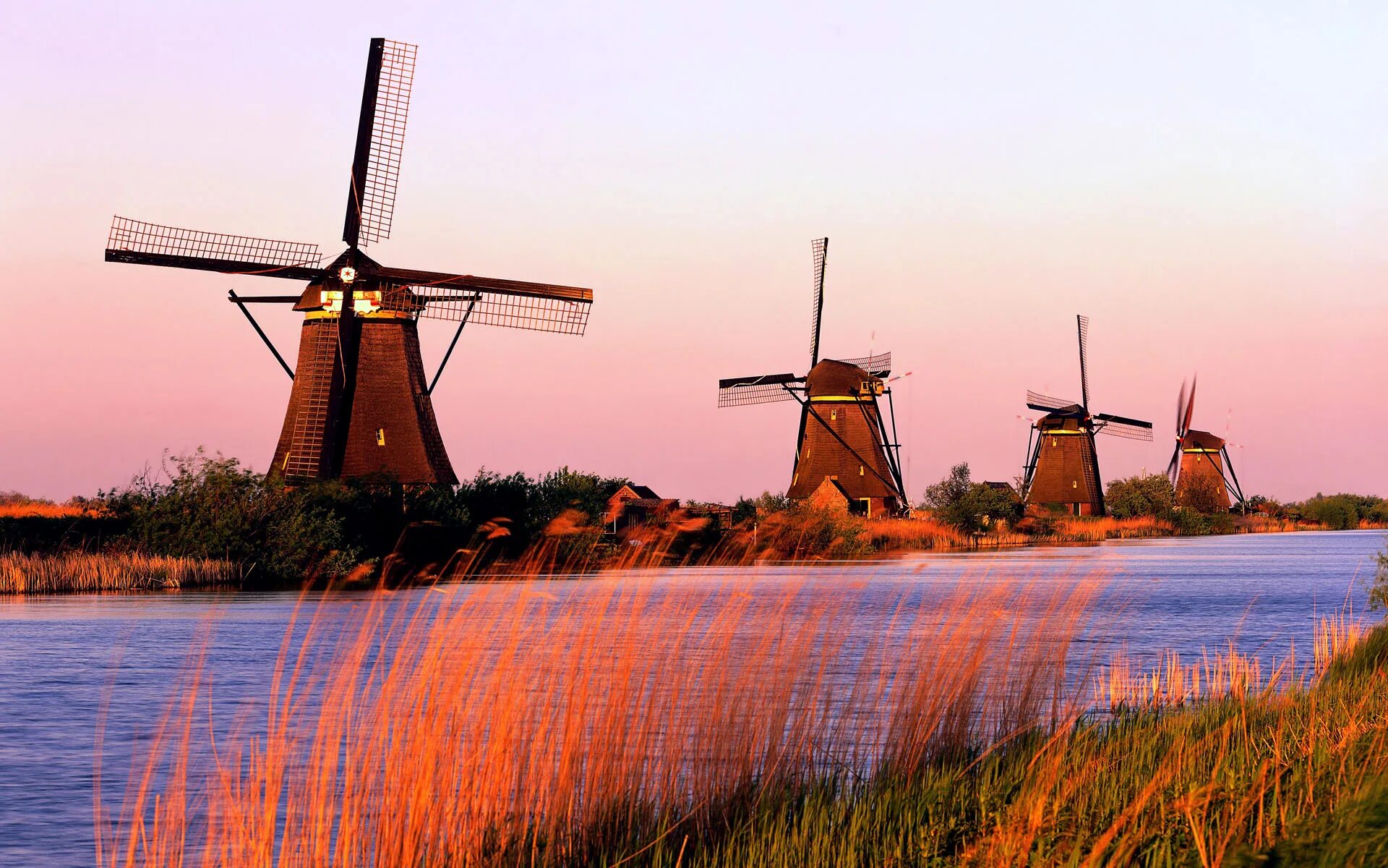 Киндердейк Нидерланды мельницы. Ветряные мельницы в Киндердейке. Деревня мельниц Киндердейк Голландия. Ветряная мельница Голландия.