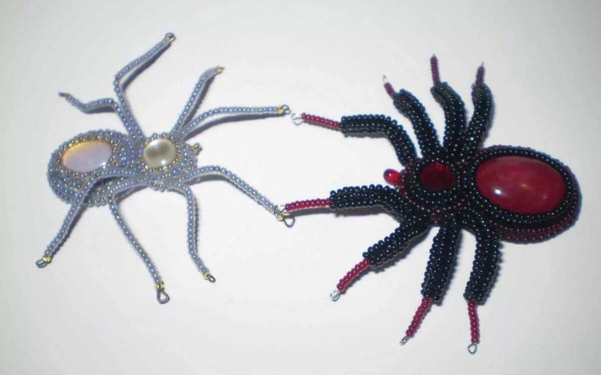 бисероплетение паук. паук из бисера. паук из стекляруса. бисероплетение для начинающих паук. плетение бисер паук.
