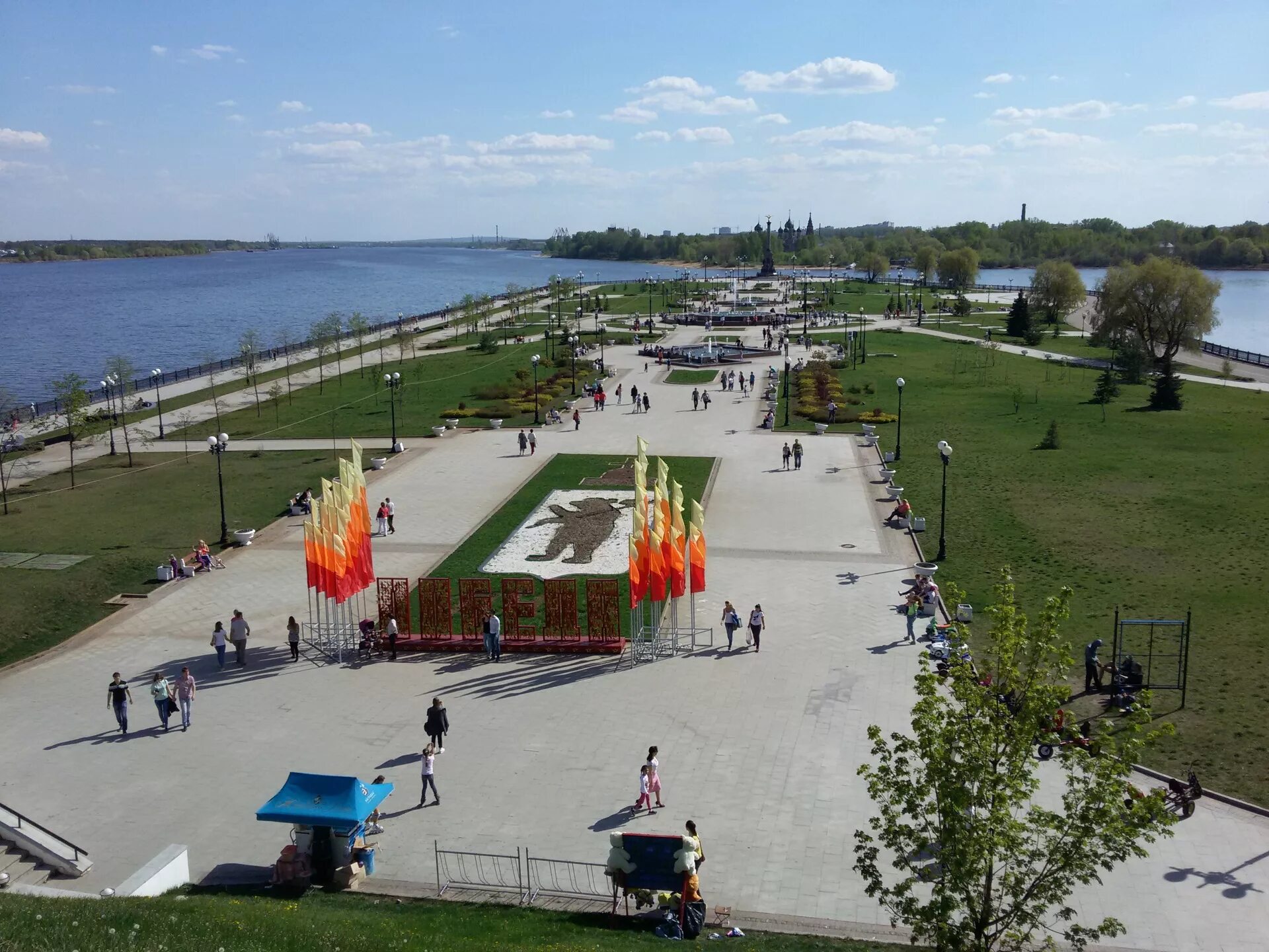 Погуляем ульяновск. Томск набережная. Выходные в Ярославле. Ульяновск интересные места для туристов. Где погулять в Томске летом.