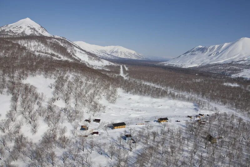 база снежная долина камчатка. камчатка зима снег. милена камчатка снежная долина. начинский перевал камчатка. снежная камчатка.