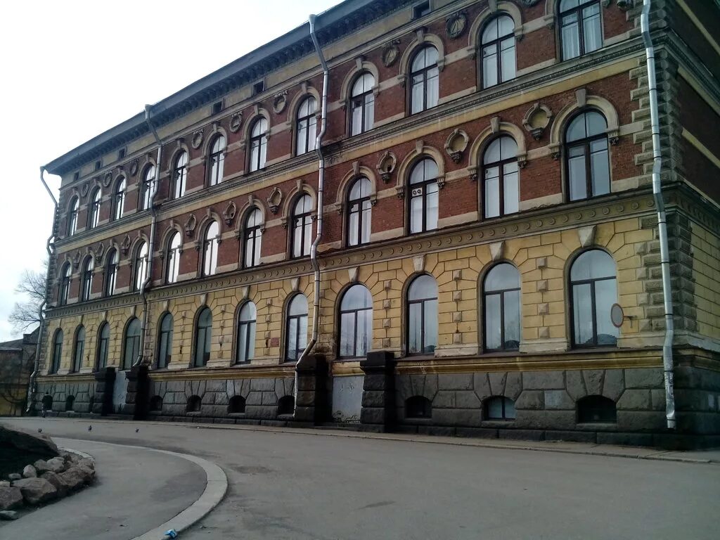 первая школа выборг. школы г выборг. школьная площадь 2 выборг. школа номер 7 выборг. выборг школа.