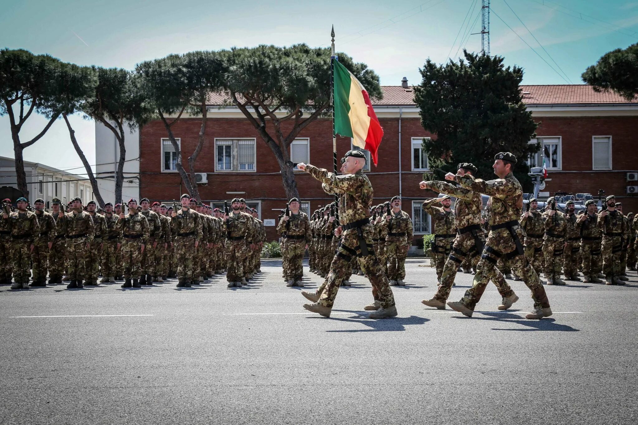 Italy military. Солдаты италии. Солдаты италии. Солдаты италии. Солдаты италии.