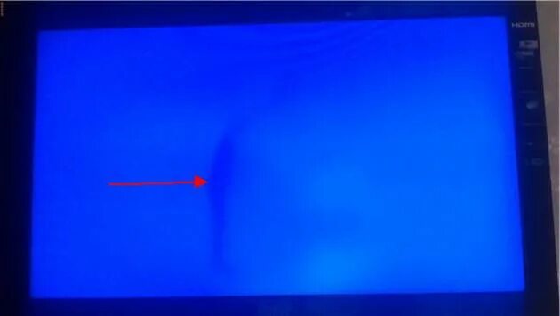 Как убрать телевизоре экран пятна. Пятна на матрице телевизора Samsung. ЖК самсунг вертикальная полоса. Пятна на ЖК экране. Темные пятна на матрице телевизора.