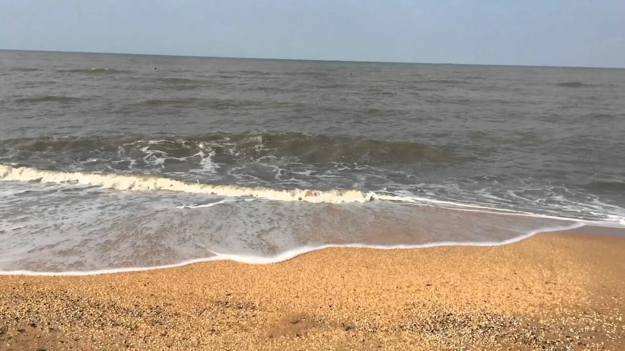 Берега посейдон. Пляж Посейдон Азовское море. Посейдон грязи Азовское море. Темрюк пляж Посейдон. Азовское море пляж Посейдон Анапа.