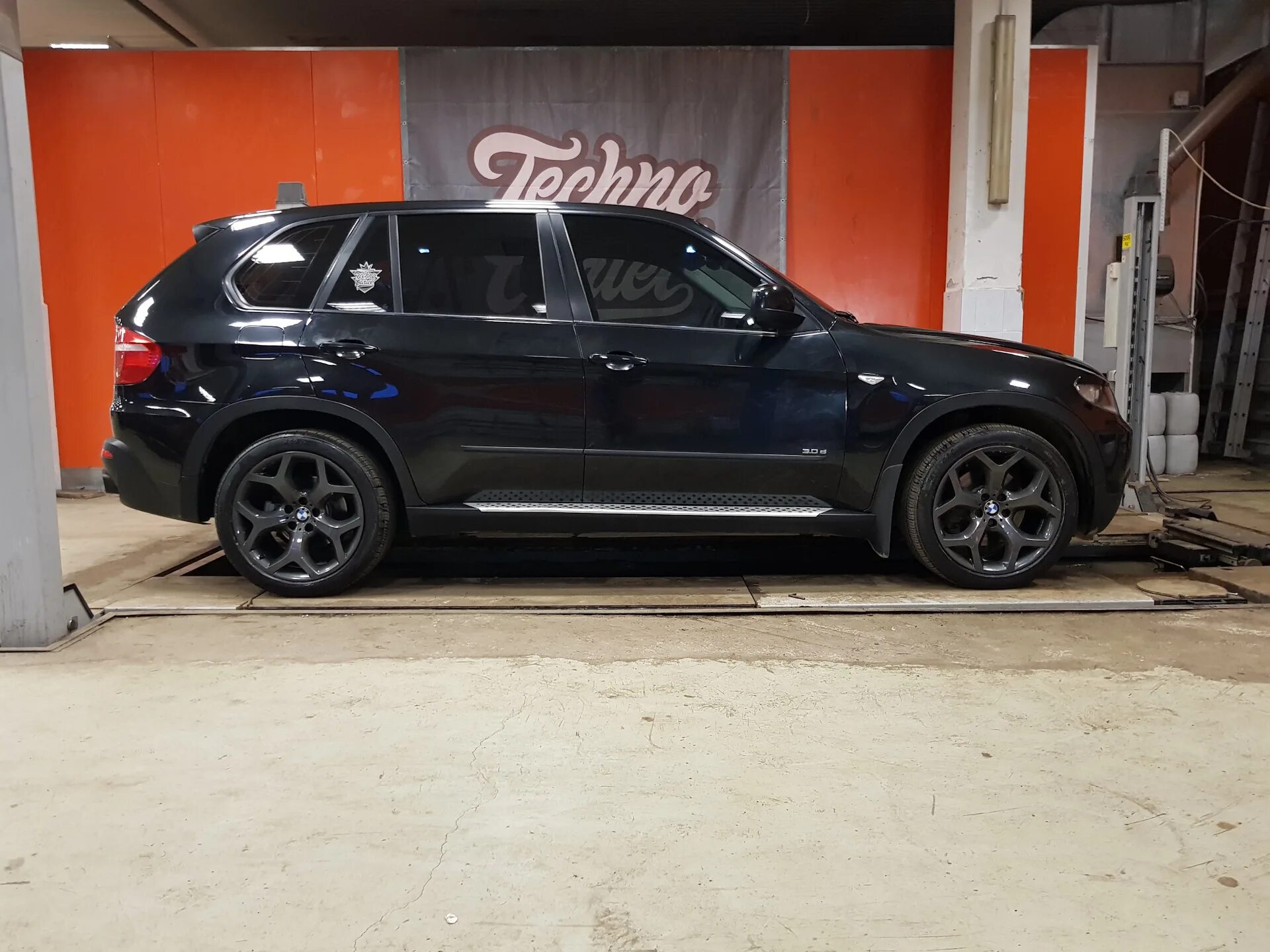 BMW x5 r20. BMW x5 диски r20. Диски БМВ x5 r20. Диски на БМВ х5 е70 r20.