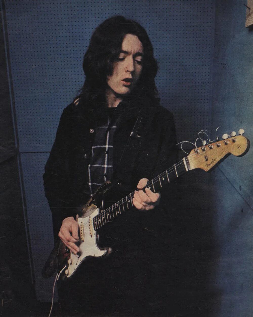 Rory gallagher рори галлахер. Rory gallagher. Рори галлахер с гитарой. Rory gallagher рори галлахер. Рори галлахер.