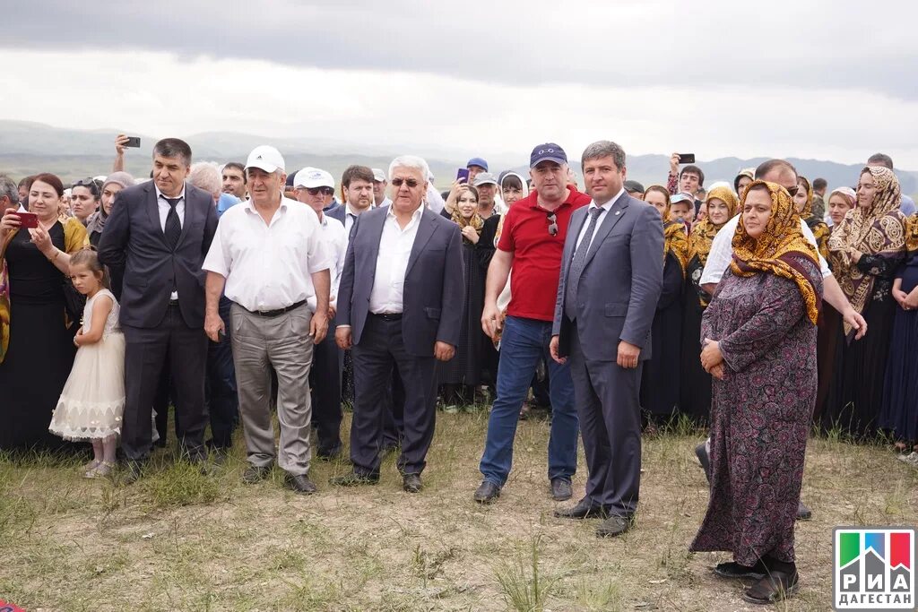 Леваши школа. Погода село леваши. Погода село леваши. Магазин лидер леваши. Село леваши дагестан.