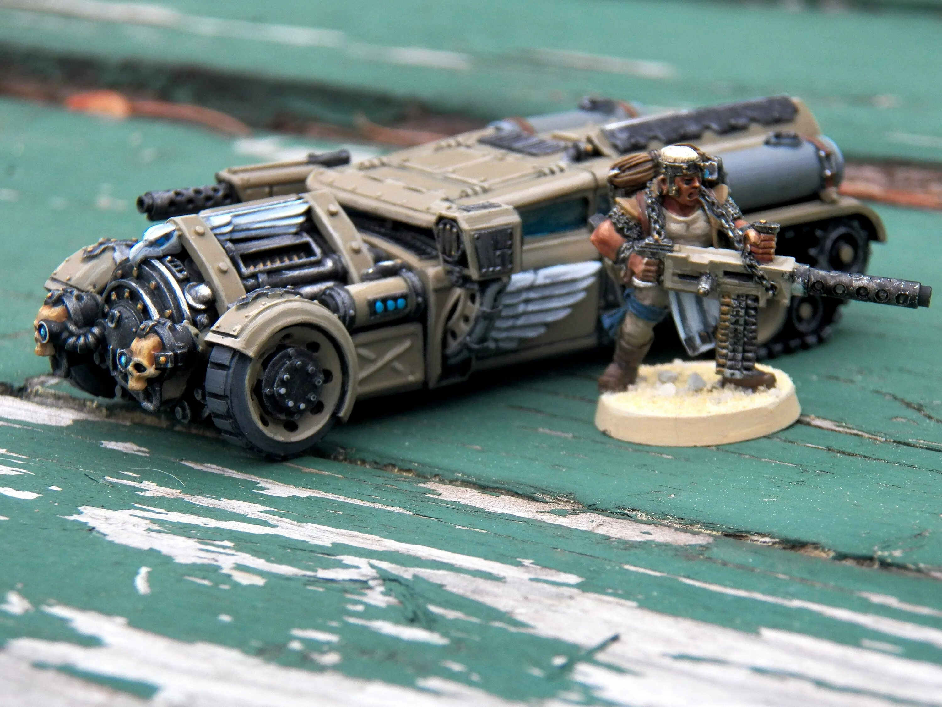 вархаммер 40000 автомобили. вархаммер машины. багги вархаммер. машина из вархаммер 40000. гражданская техника вархаммер 40000.