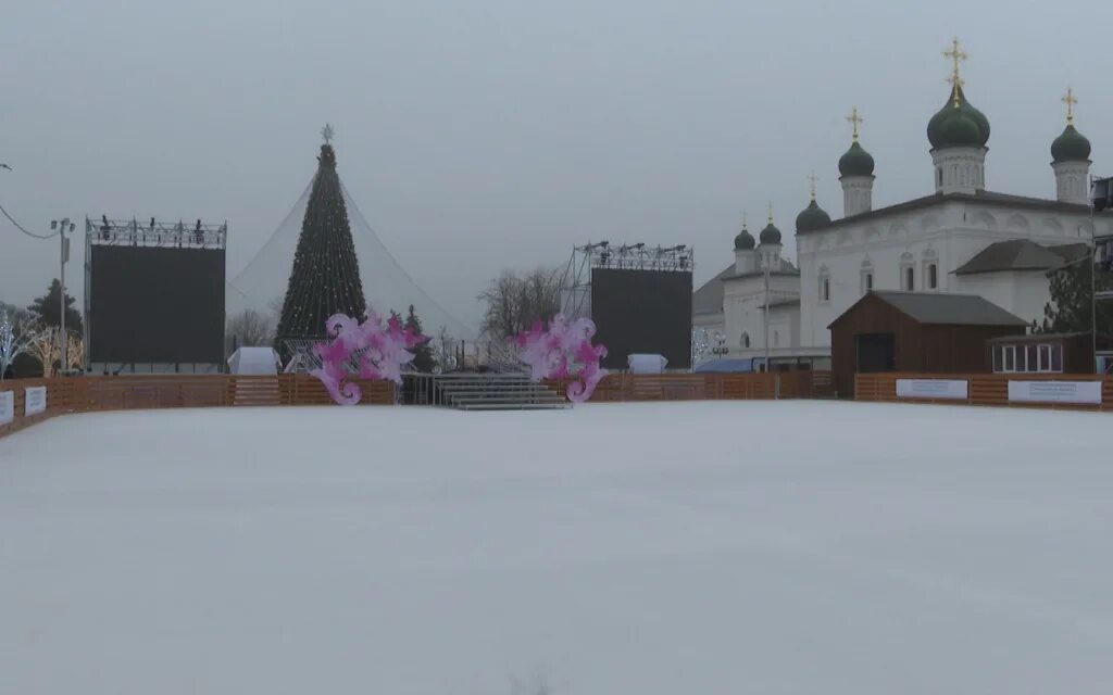 Каток астрахань кремль расписание. Каток в кремле астрахань. Каток астрахань кремль расписание. Ледовый каток астрахань кремль. Каток астрахань 2022.