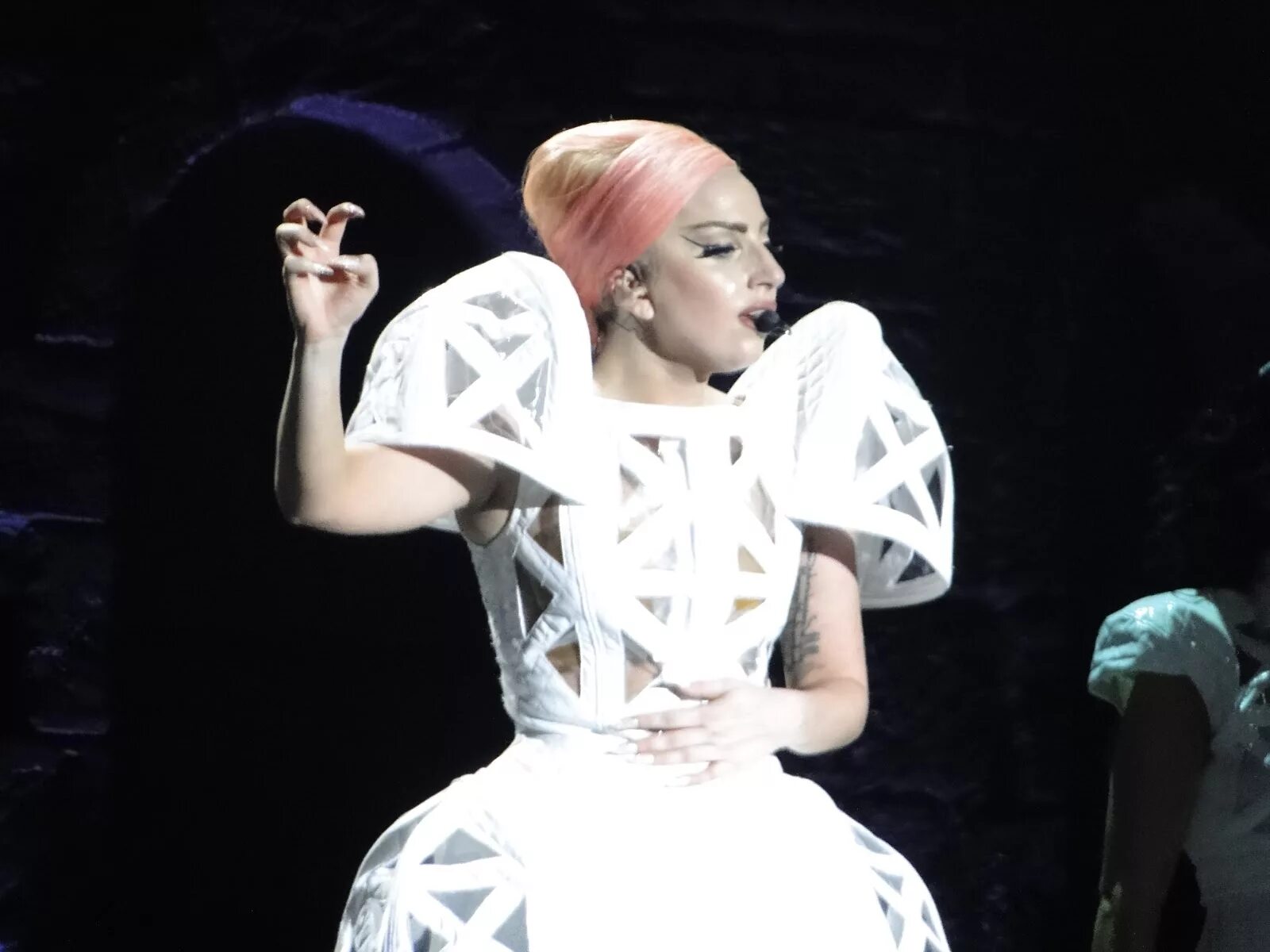 Леди гаги born. Леди Гага. Леди Гага born this way Ball Tour. Lady Gaga 2012. Прическа леди Гаги 2013 born this way Ball.