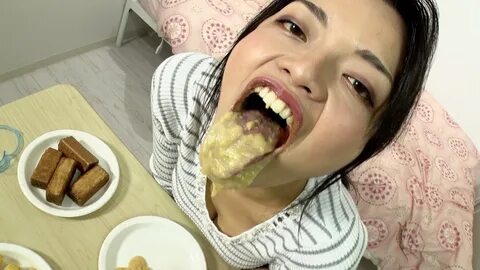 Slideshow doctor eats girls pussy.