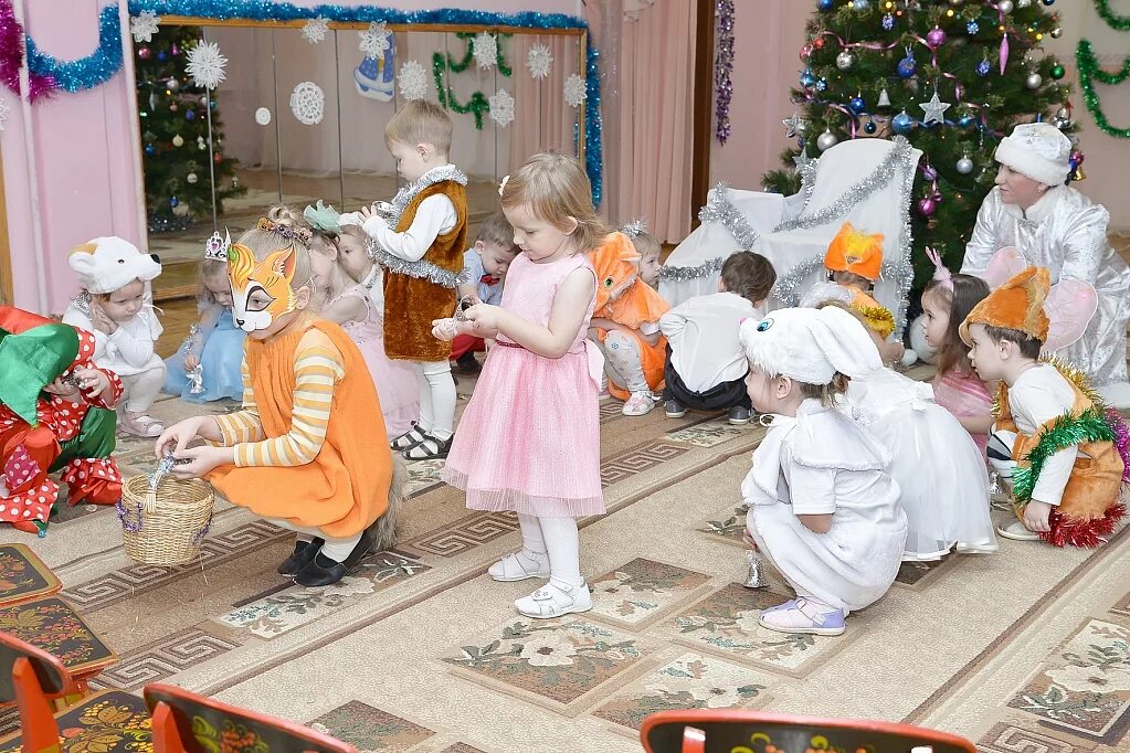 Новогодний утренник в ясельной. Новогодний утренник в ясельной