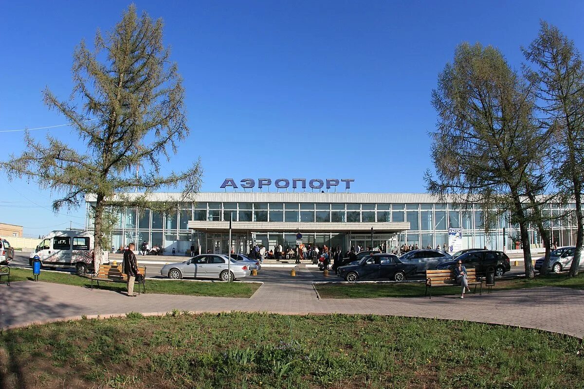 Большое савино автовокзал. Большое Савино старый терминал. Аэродром Пермь. Старый аэропорт Пермь. Большое Савино старый терминал кафе полет.