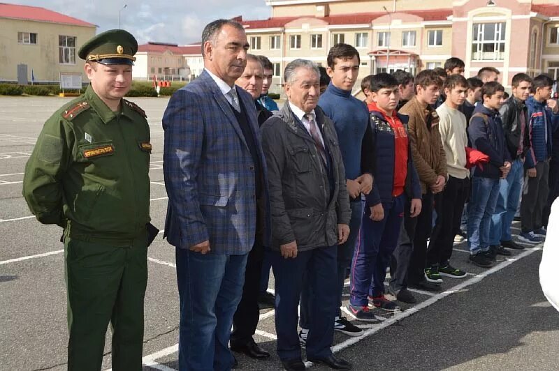 Военная черкесска. Военкомат Усть-Джегутинского района. Военкомат Усть-Джегутинского района КЧР. 34 Мотострелковая бригада Карачаево Черкесия. Войсковая часть 5562 Черкесск.