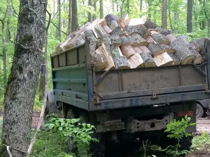 Машина колотых дров