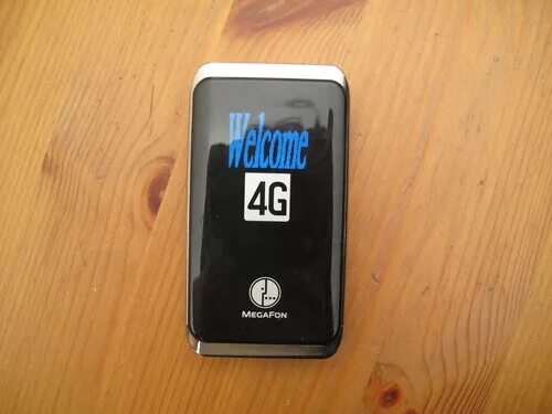 Роутер мегафон mr100-1-c8f7. Роутер мегафон mr100. Роутер мегафон 4g+ mr100-1. 4g lte роутер mr100-1. Роутер мегафон mr100-1-c8f7.