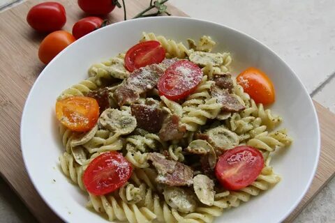 Паста с мясом и овощами