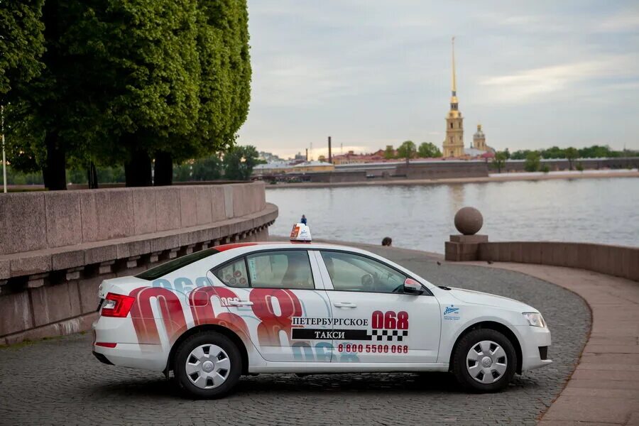 Мобильное такси спб. 068 Такси Санкт-Петербург. Таксопарк 068 Санкт-Петербург. Питерское такси. Фото такси СПБ.