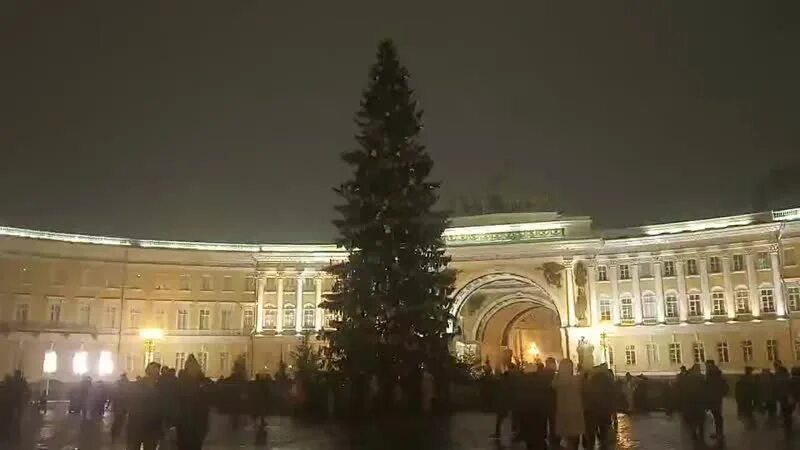 Дворцовая площадь в санкт петербурге украшена