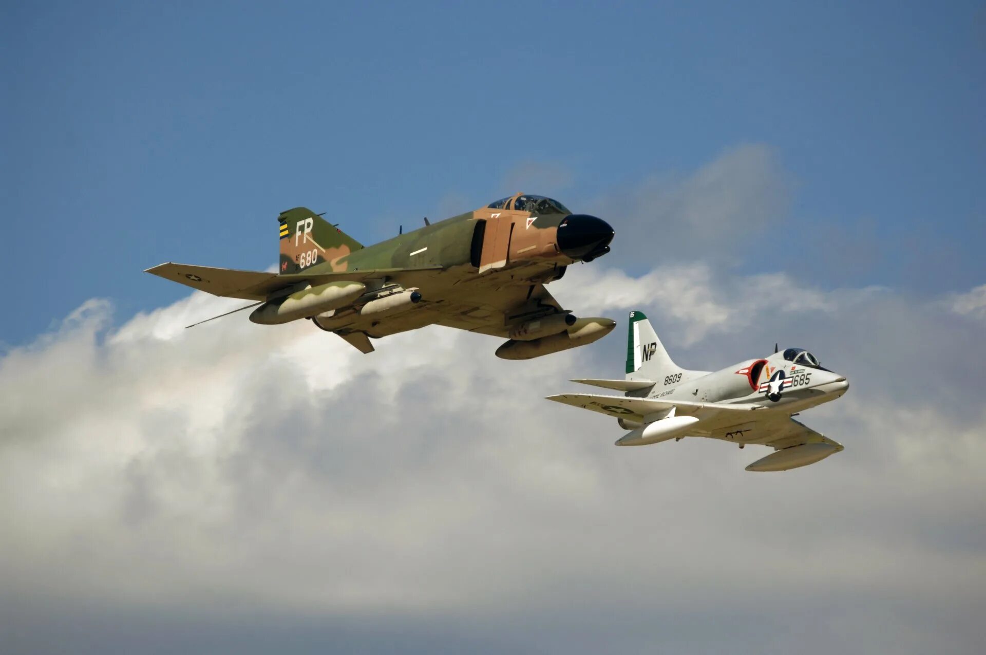 Истребитель и 4. F4 Phantom 2. F-4 Phantom. F-4 Phantom II. MCDONNELL Douglas f-4 Phantom II.