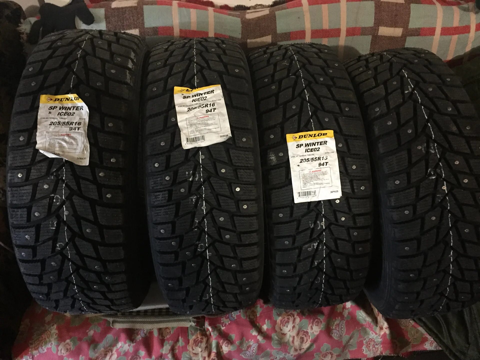 Данлоп сп айс. Dunlop SP Winter Ice 02. Dunlop SP Winter Ice 03 205/55 r16 94t. Dunlop SP Winter Ice. Данлоп 205 6516 зимние.