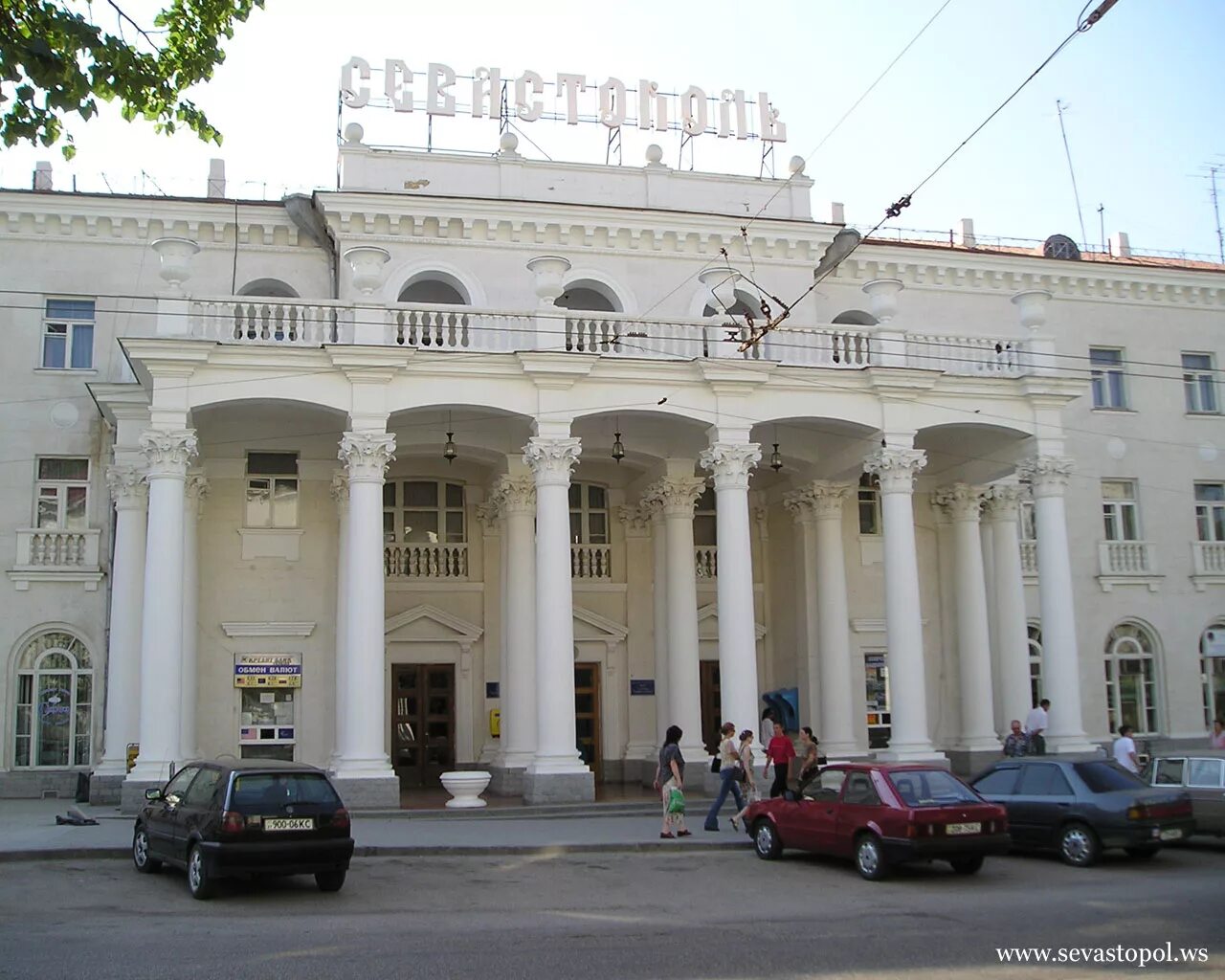 современная архитектура севастополя. архитекторы севастополя. башня морской библиотеки севастополь. театр черноморского флота севастополь. севастополь архитектура зданий.