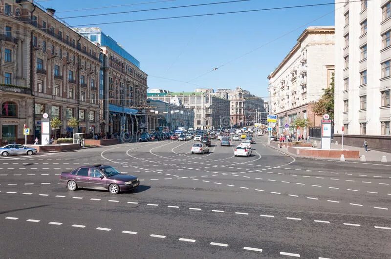 Улица в москве 9 букв. Тверская улица 2015. Пустая Тверская улица. Улицы Москвы 2015 год. Тверская улица Москва дорога без машин.