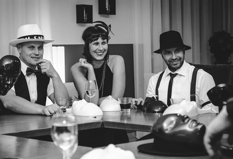 чикаго 30е. гангстеры 20 30. мафия сша 30-е годы. хамфри богарт в шляпе. шериф америка 20-е.