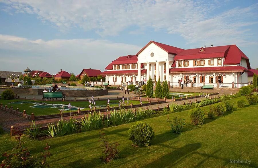 парк музей истории сула минск. туристические комплексы беларуси. колбовичи парк отель. наносы нарочь. николаевские пруды турбаза.