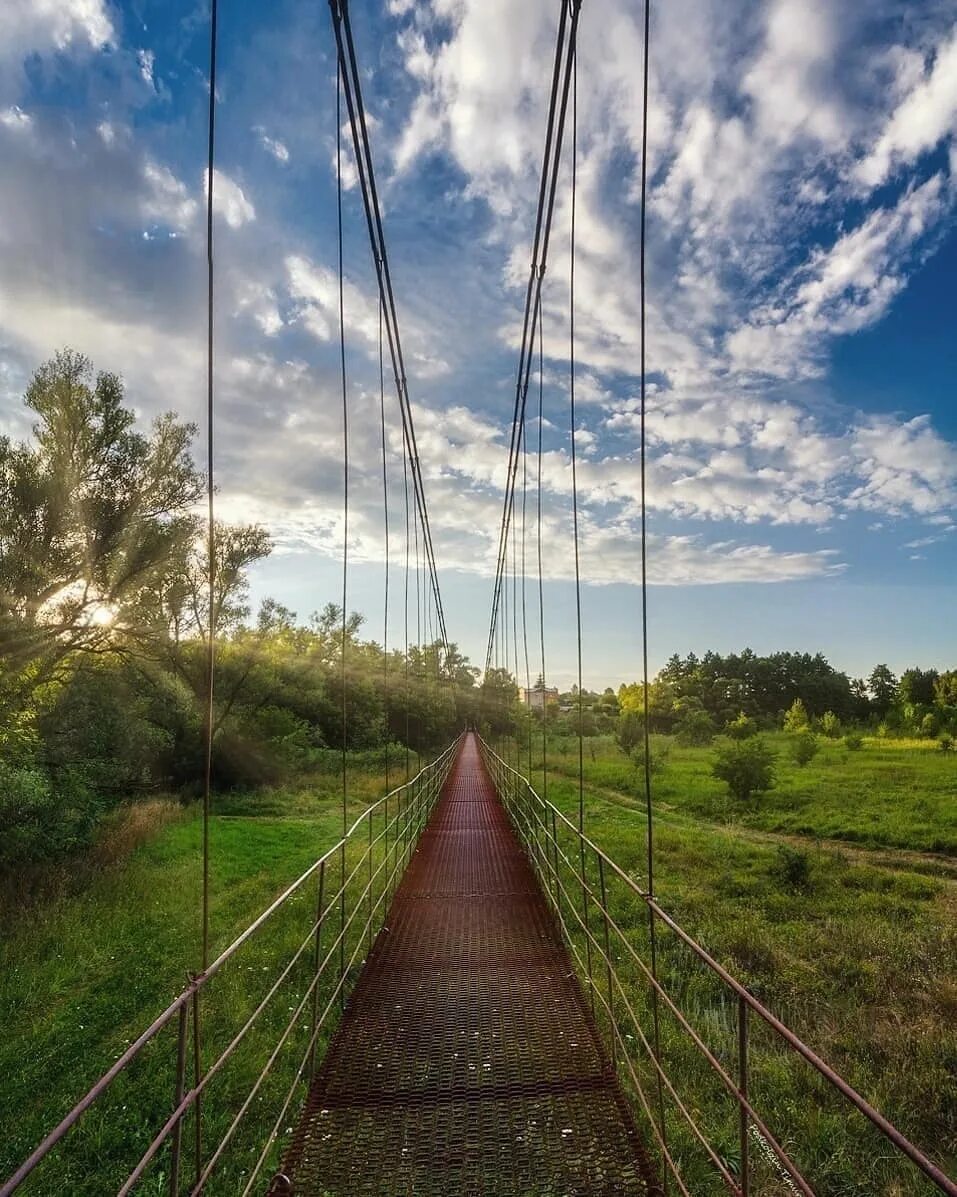 Стрелица семилукский район мост подвесной. Подвесной мост в девице воронеж. Поселок никель адыгея подвесной мост. Девица мост. Девица мост.