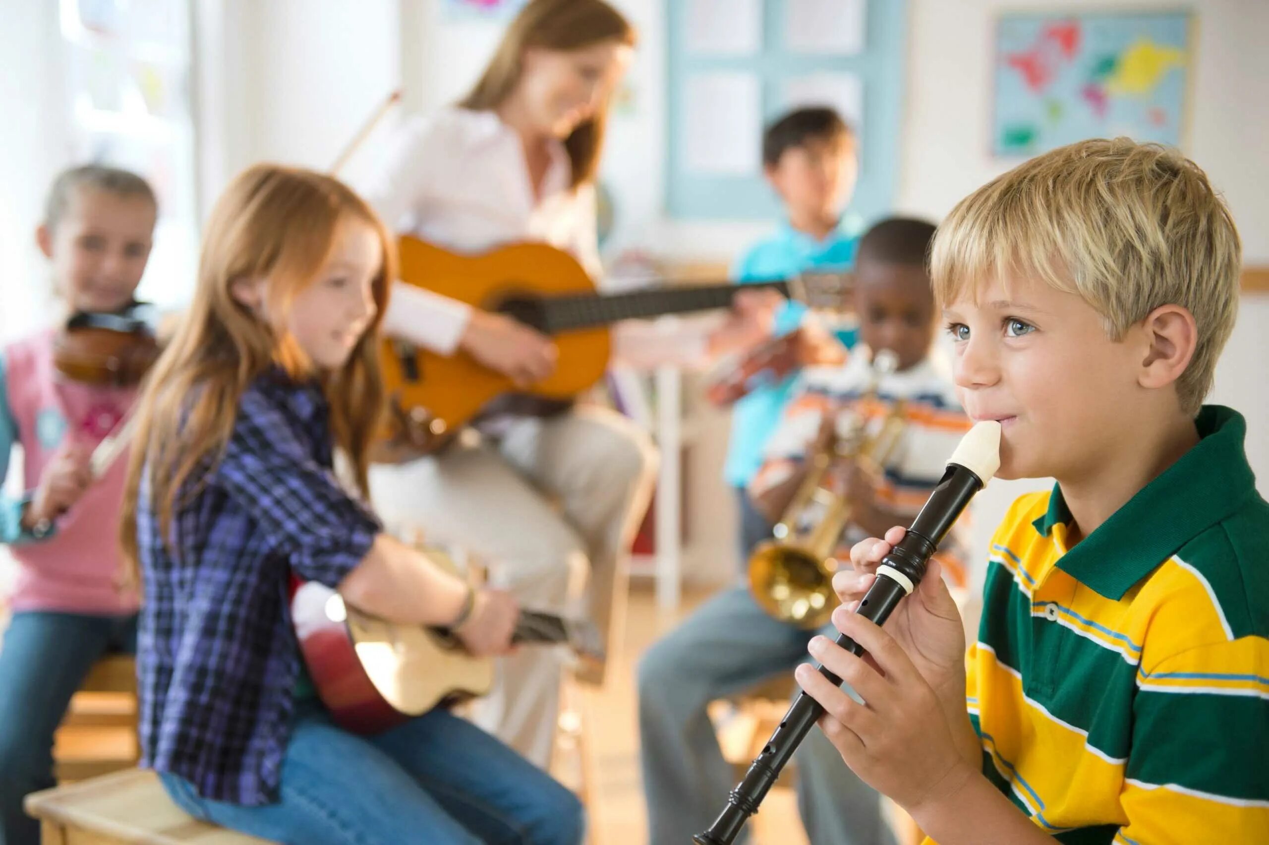 Музыкальные инструменты для детей. Дети в музыкальной школе. Занятие в музыкальной школе. Дети в музыкалке.