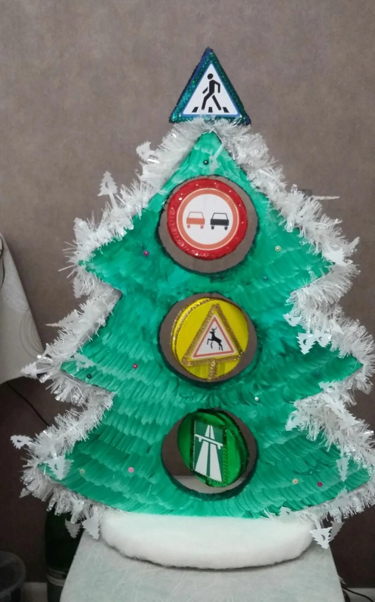 пдд в новогоднем стиле. елочка гаи 50см непромокаемая. новогодняя игрушка по пдд. новогодняя поделка по пдд. пдд в новогоднем стиле.