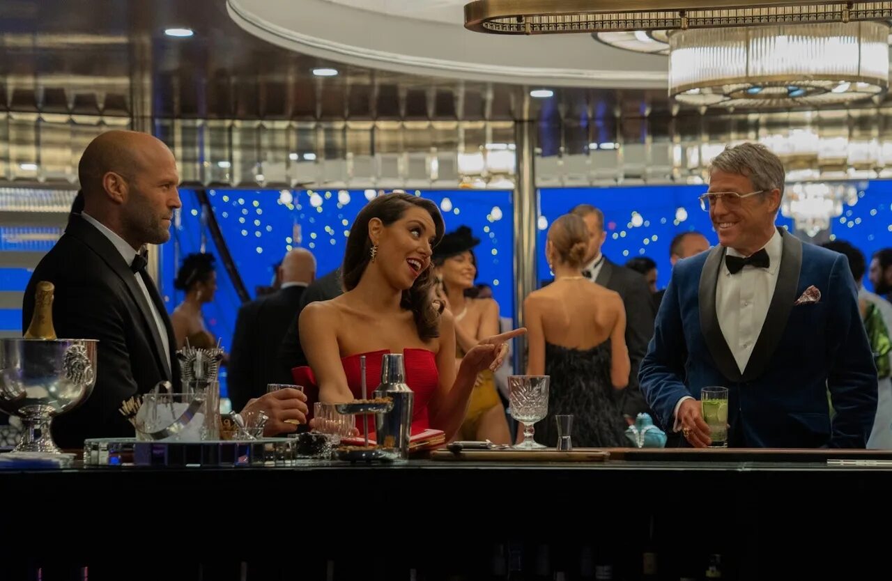 Лучшие комедии последних 2023. Операция фортуна искусство побеждать. Операция фортуна фильм 2022. Лучшие комедии последних 2023. Загадочное убийство фильм 2019.