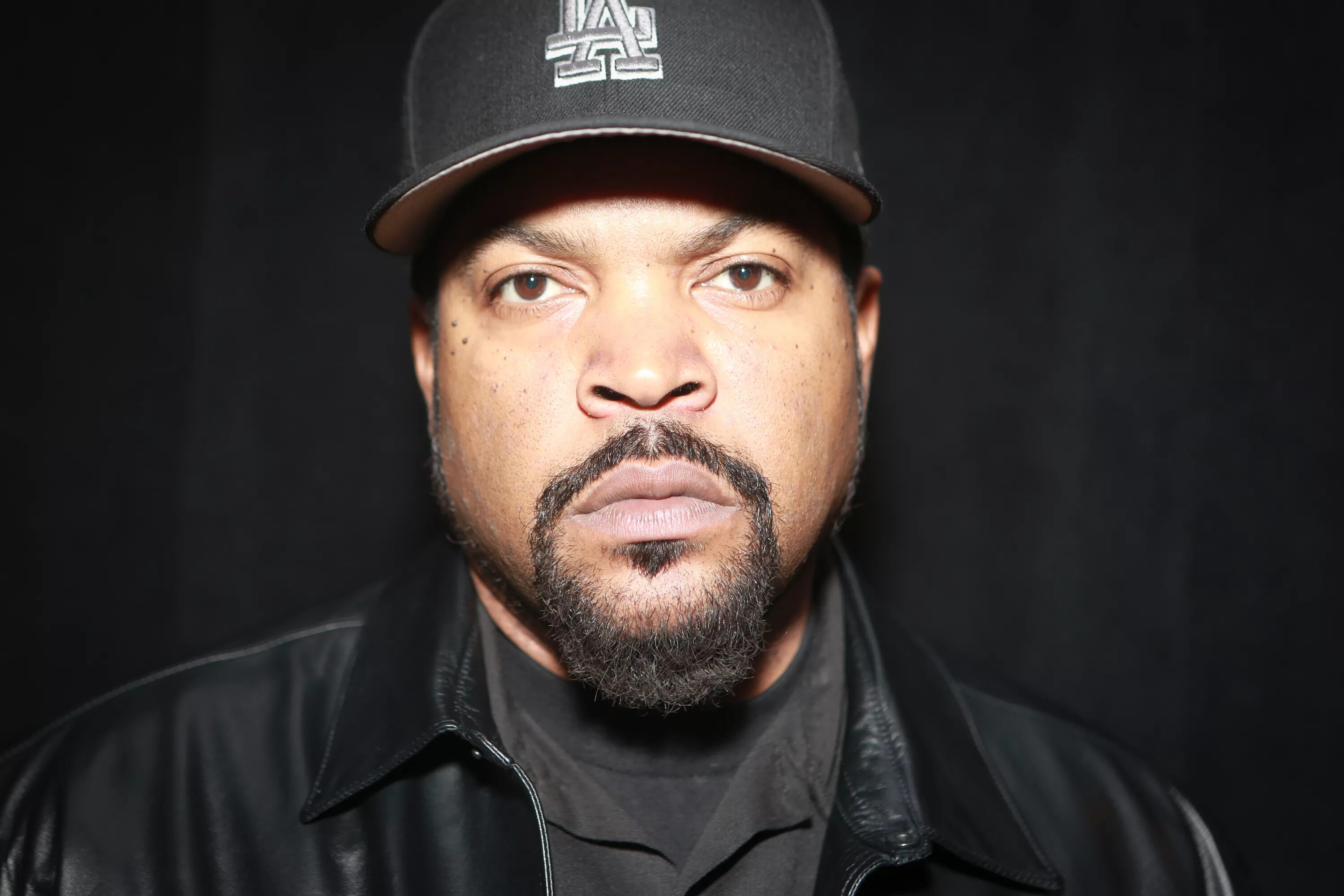 Ic cube. Ice Cube рэпер. Айс Кьюб (Ice Cube). Ice Cube 2022. Айс Кьюб в молодости.