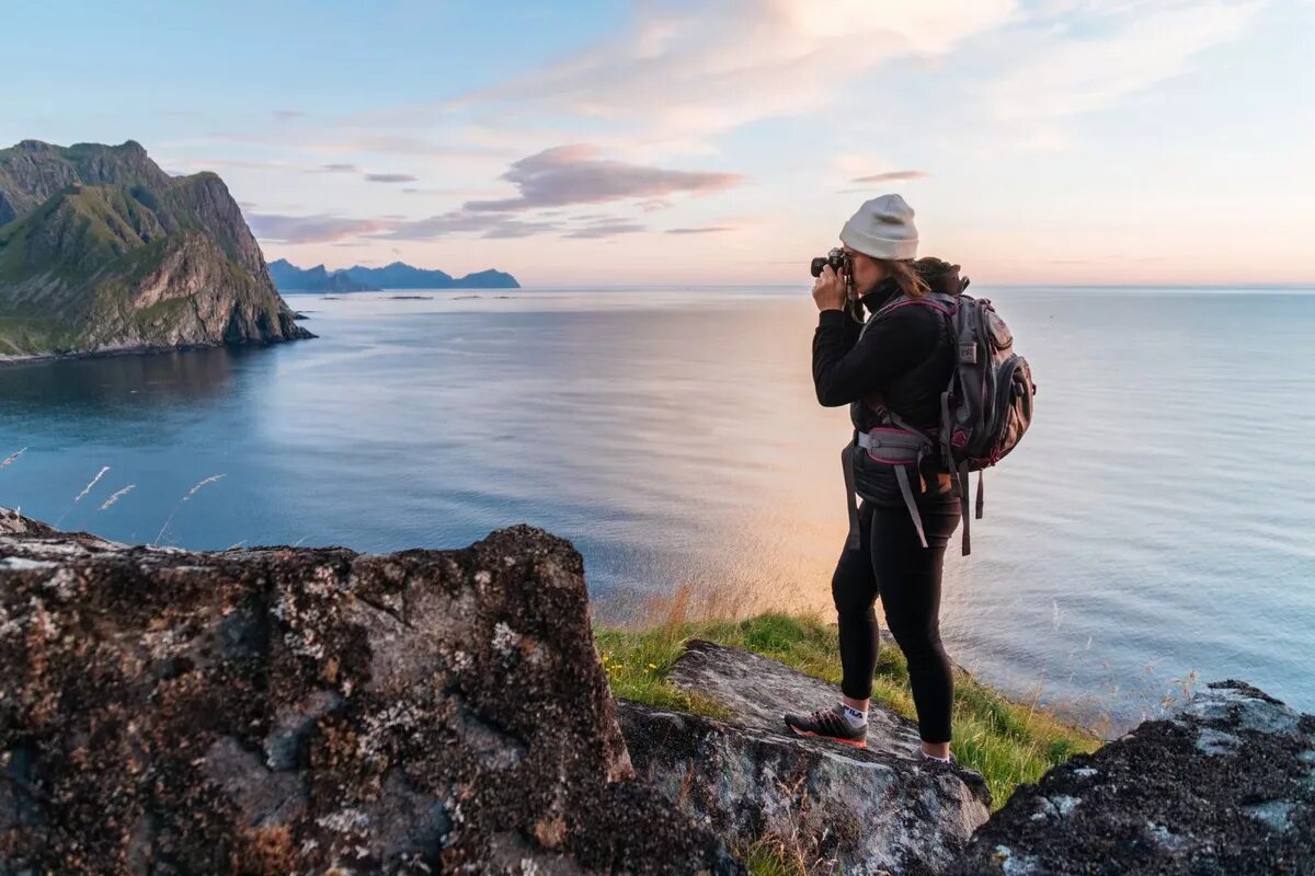 Traveling 21. Путешественник на море. Фотографии путешествий. Путешествия картинки. Путешественник картинка.