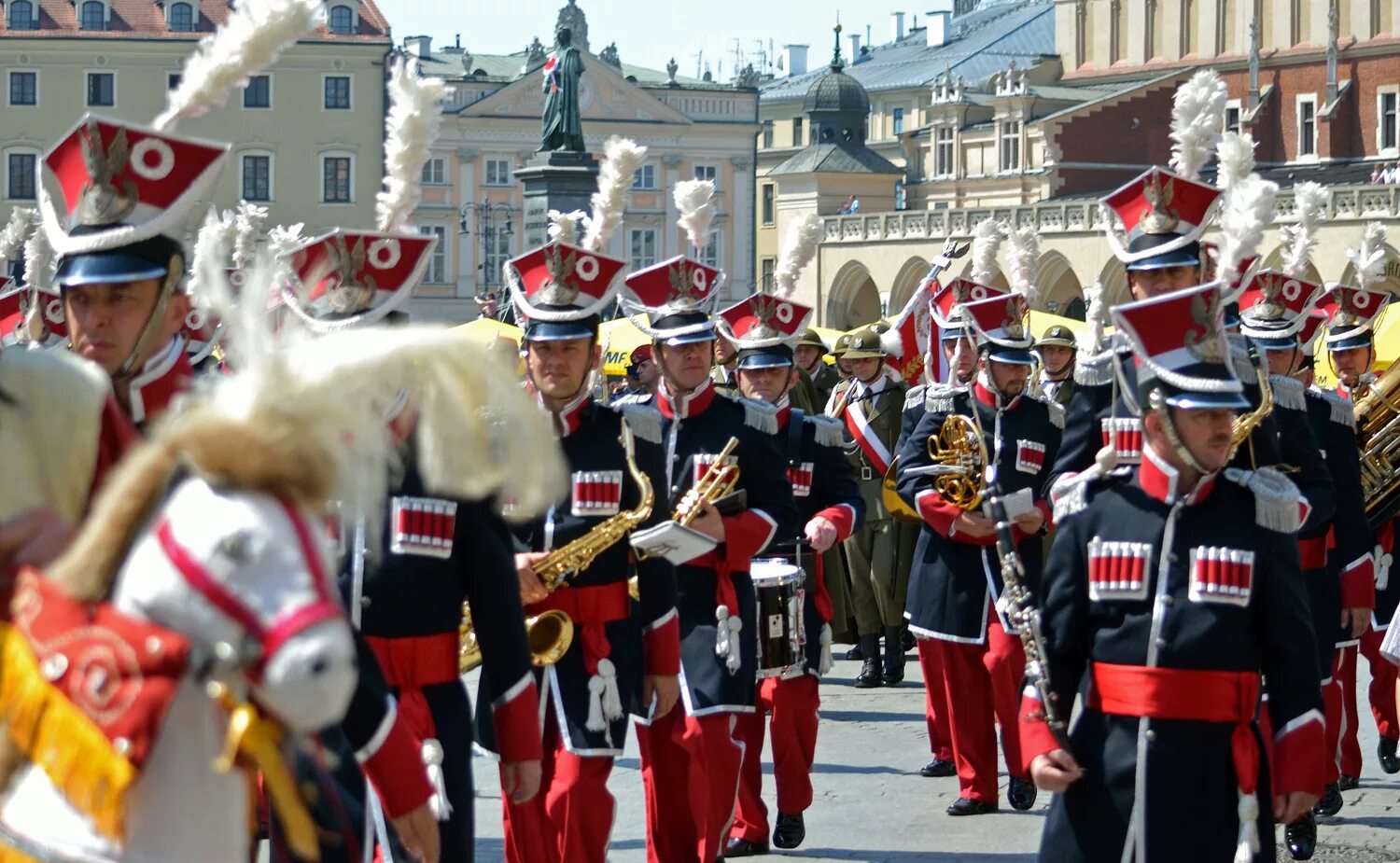 Есть праздник 3 мая. Национальные праздники Польши. Польша праздник 3 мая. День Конституции Польши. Национальный праздник третьего мая.