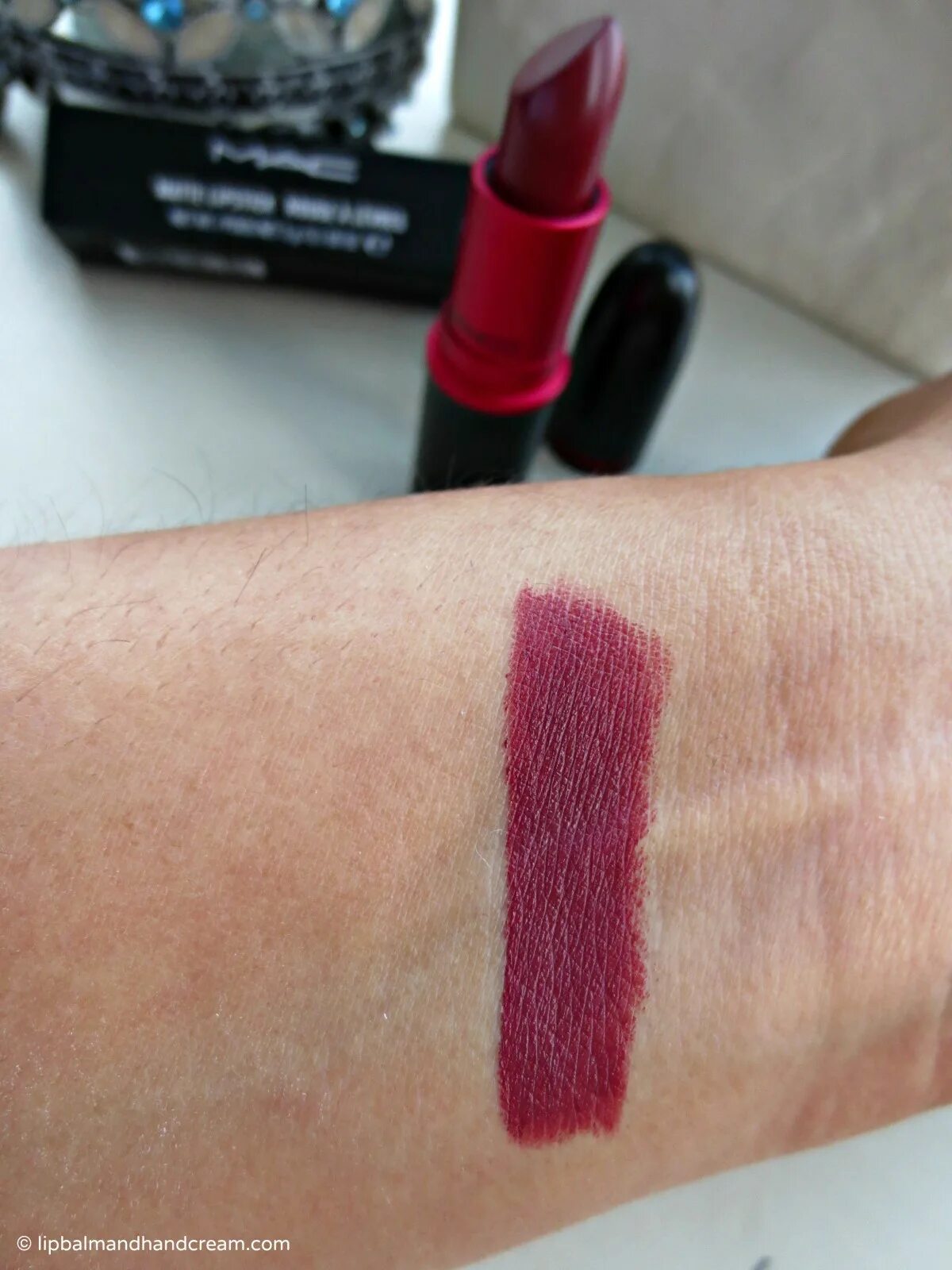 Mac viva. Mac viva glam 3. помада mac viva glam 3. mac viva glam 3 свотчи. mac viva glam 5.