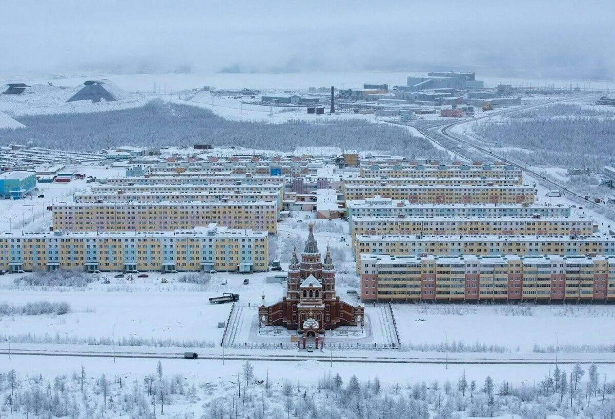 Мирный айхал. Город удачный Якутия. Поселок удачный Саха Якутия. Город удачный Мирнинский район. Удачный город в Мирнинском районе Республики Саха (Якутия).