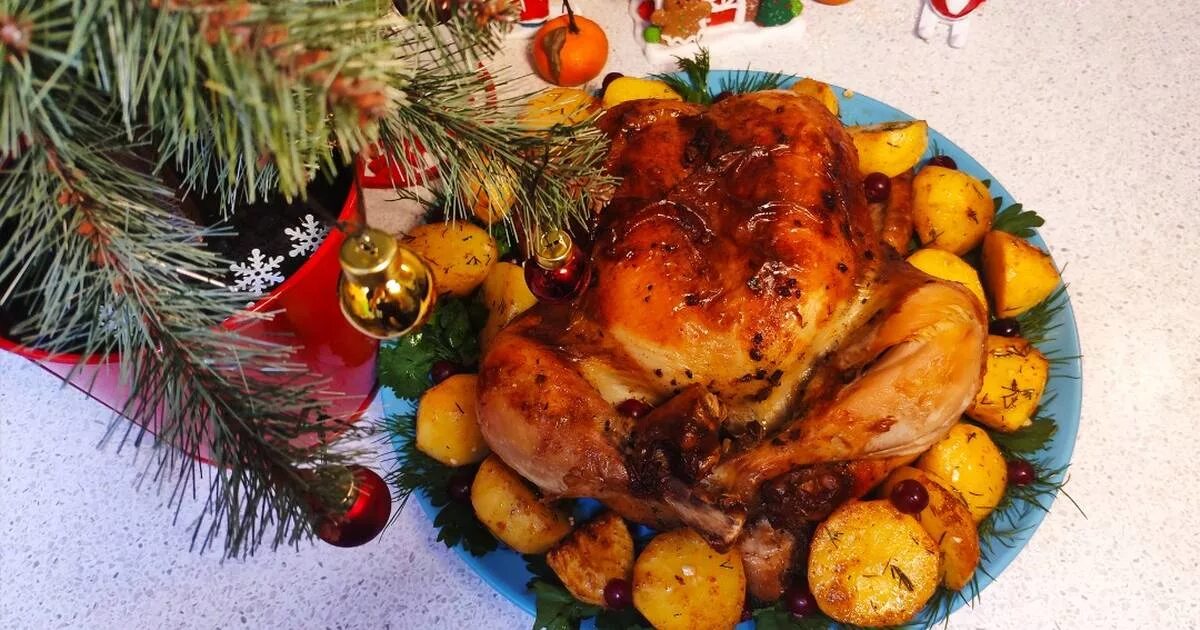 какое горячее сделать на новый год. новогодние блюда. новогодние блюда. запеченная индейка на рождество. какое горячее сделать на новый год.