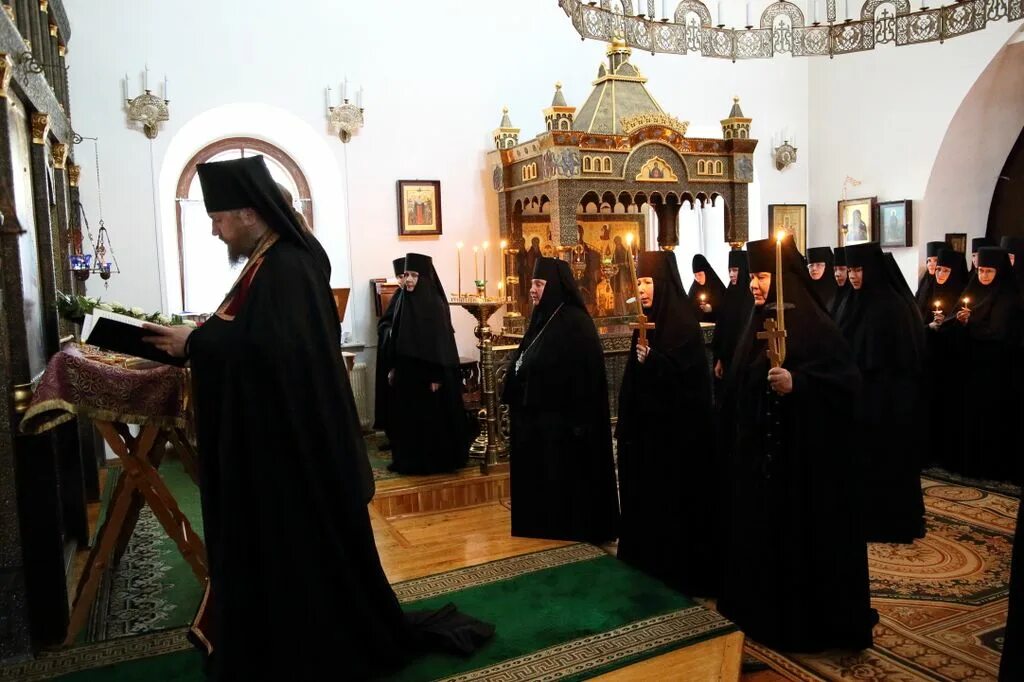 Женский монастырь график работы. Стефано-махрищский женский монастырь. троице-сергиева лавра монашеский постриг. монастырский постриг.