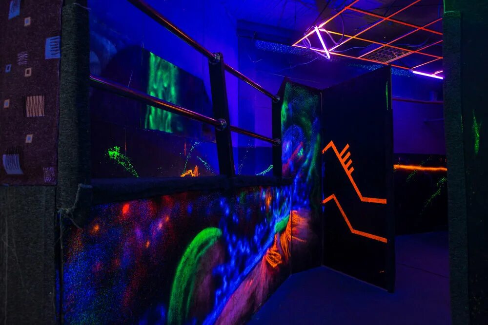 лазертаг красная площадь. костюм для лазертага. лазертаг краснодар красная площадь. лазертаг стелс нижний тагил красноармейская 79е. лазертаг тц карнавал краснодар.