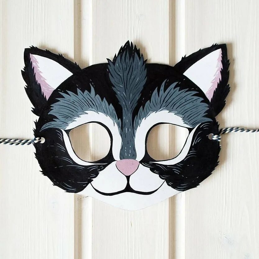 Как можно раскрасить маску кошки. Маска кошки. Маска кошки для детей. Новогодняя маска кота. Маска кота из бумаги.