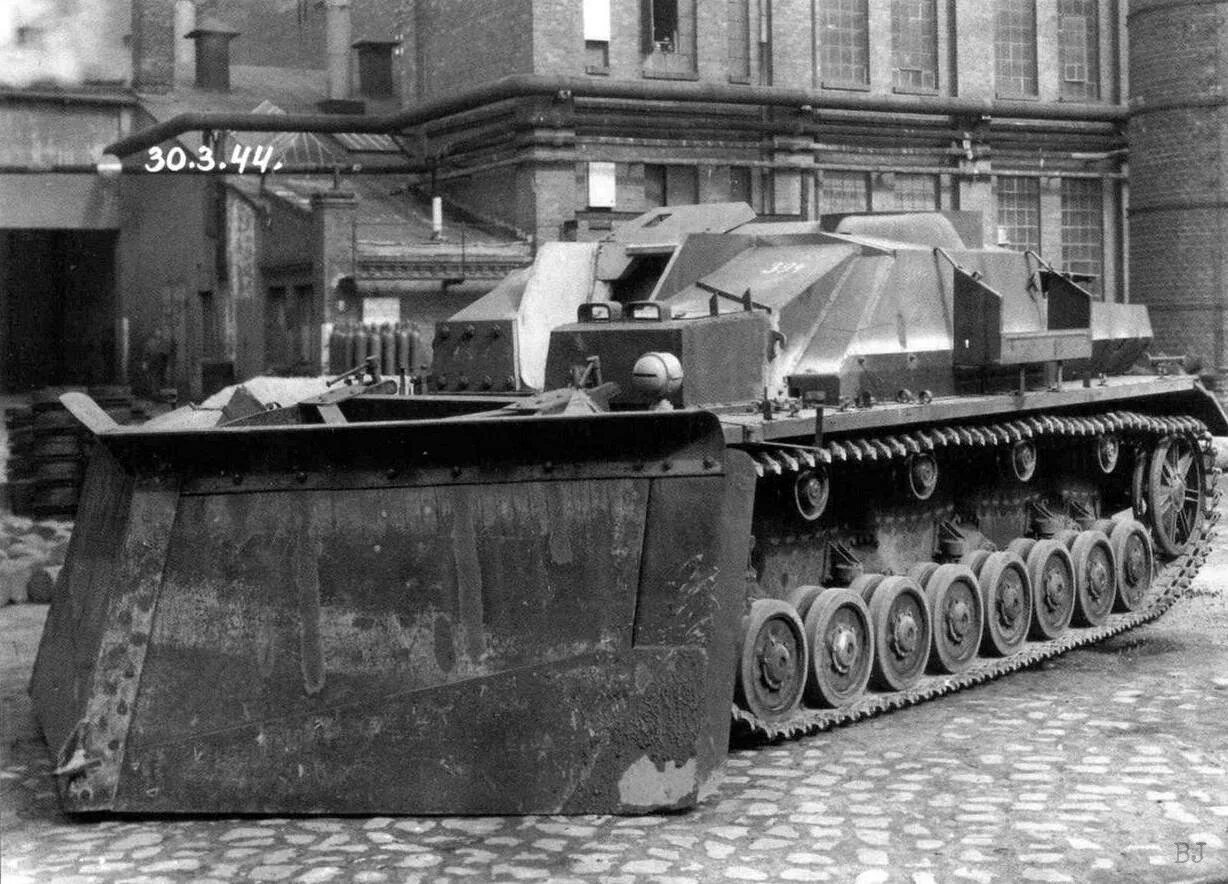 SD.KFZ.167 STUG IV. SD KFZ 167. САУ STUG IV (SD. KFZ. 167). Немецкая самоходка Штуг 4.