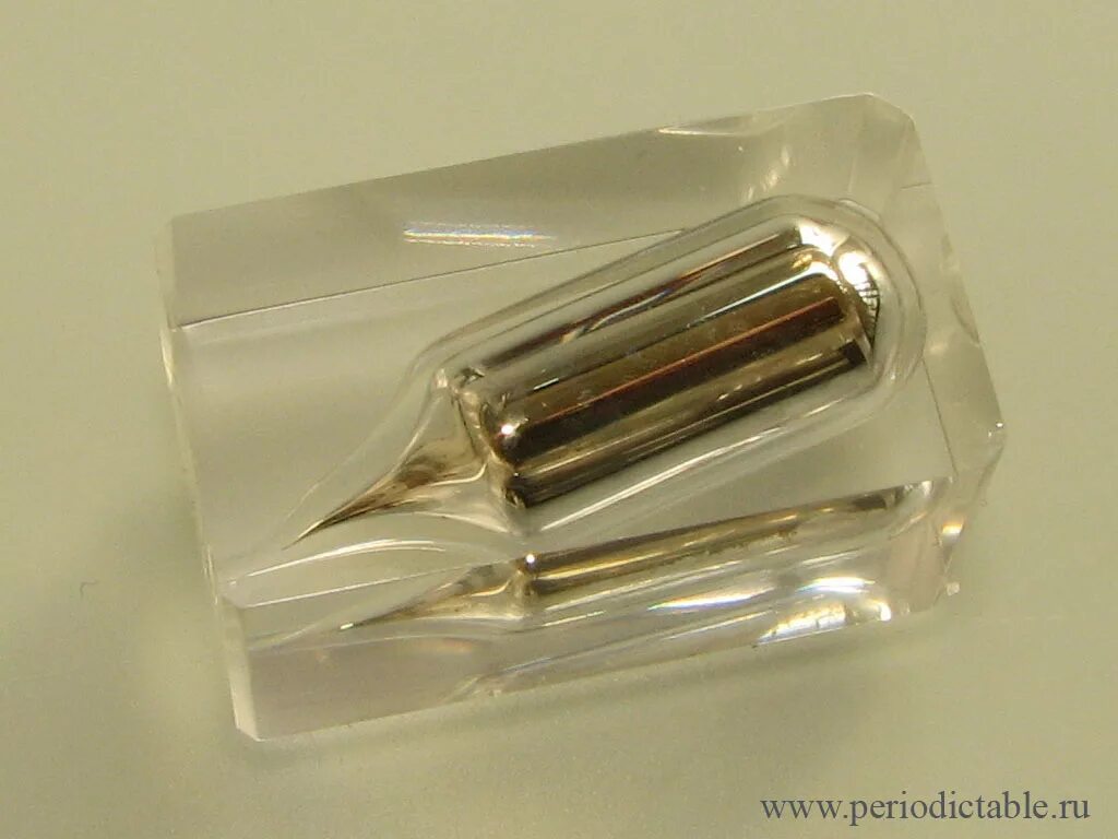 капсула с цезием-137. капсула с цезием-137. цезий 133 радиоактивность. ампула с цезием-137. радиоактивная капсула.