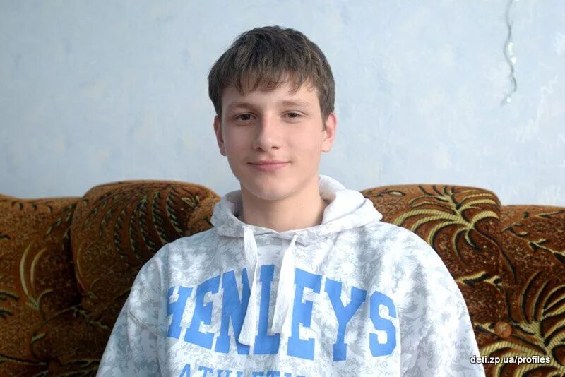 Реальный русский подростки видео. Обычный подросток. 15 Летний парень. Юноша 17 лет. 16 Летний парень.