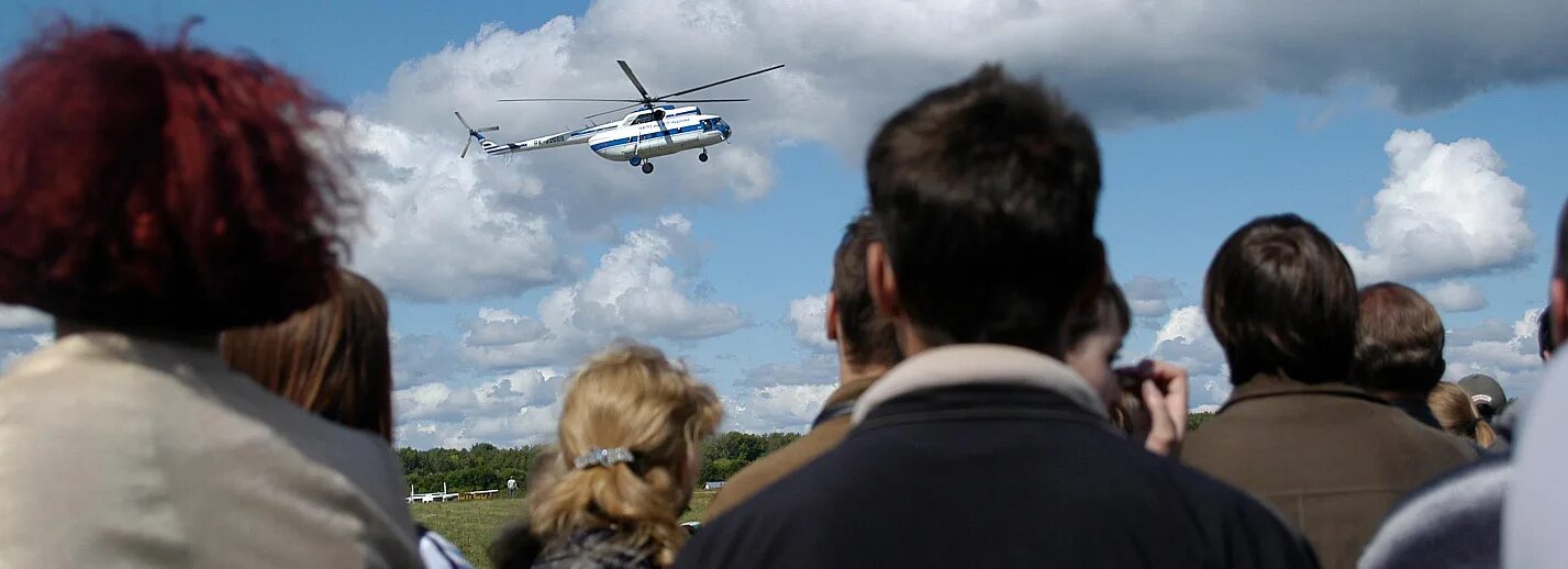 Авиашоу новосибирск. Аэродром Мочище Новосибирск. Аэродром Мочище авиашоу. Авиашоу в Новосибирске 2022. Авиашоу в Новосибирске 2023 в Мочище.