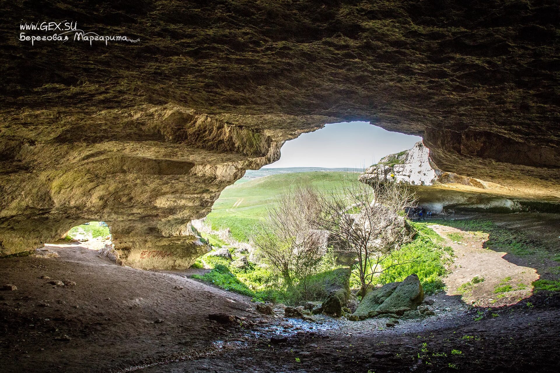 грот август