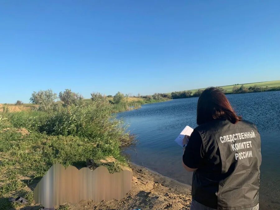 Парни на реке. Парни на водоемах. Вольск Саратовская область. Водоемы Самары. Утонувшая деревня